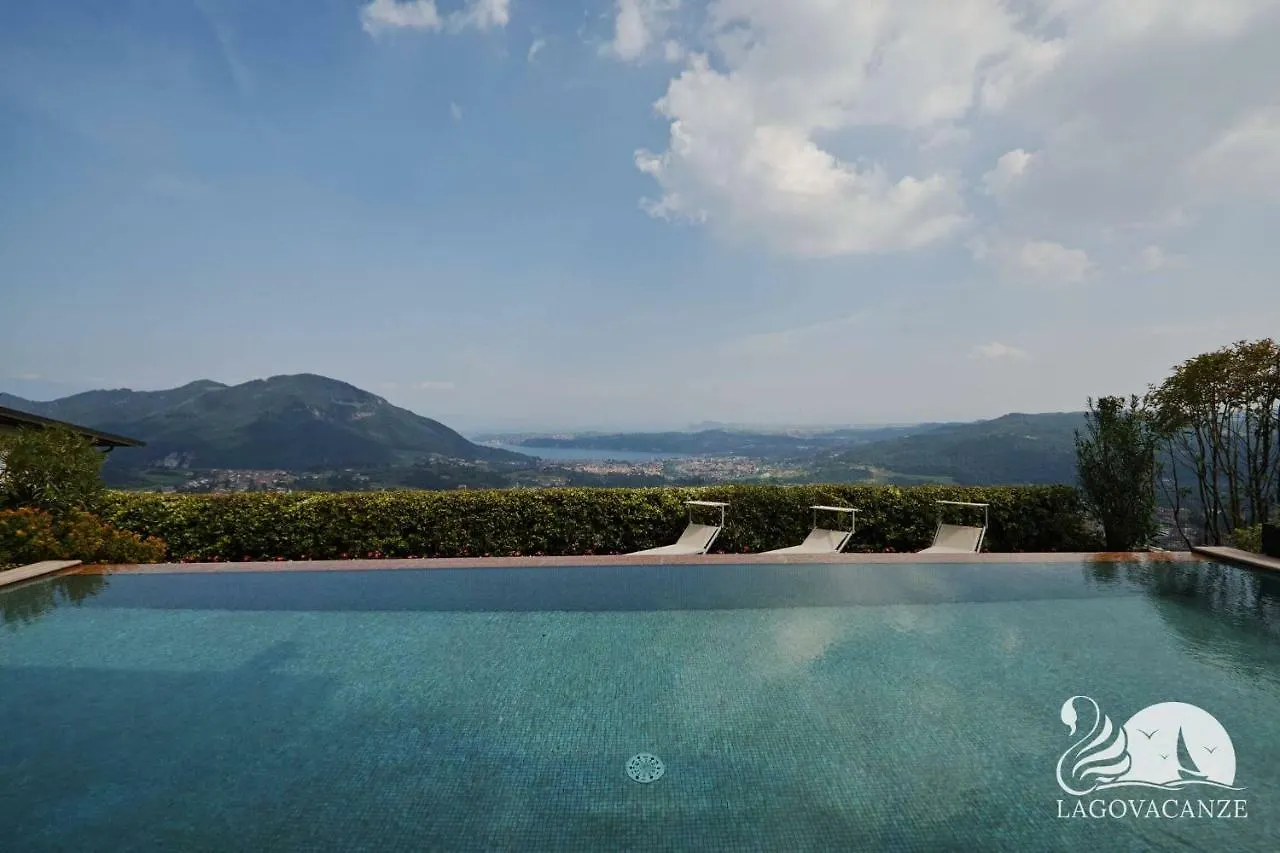 Villa Livia Luxury Роэ 0*,  Италия